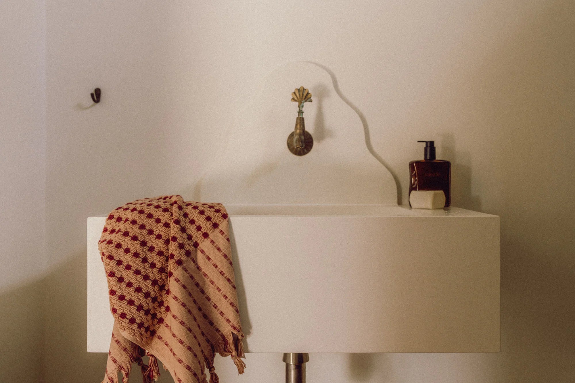 Chickpea Hand Towel - Truffle/Burgundy