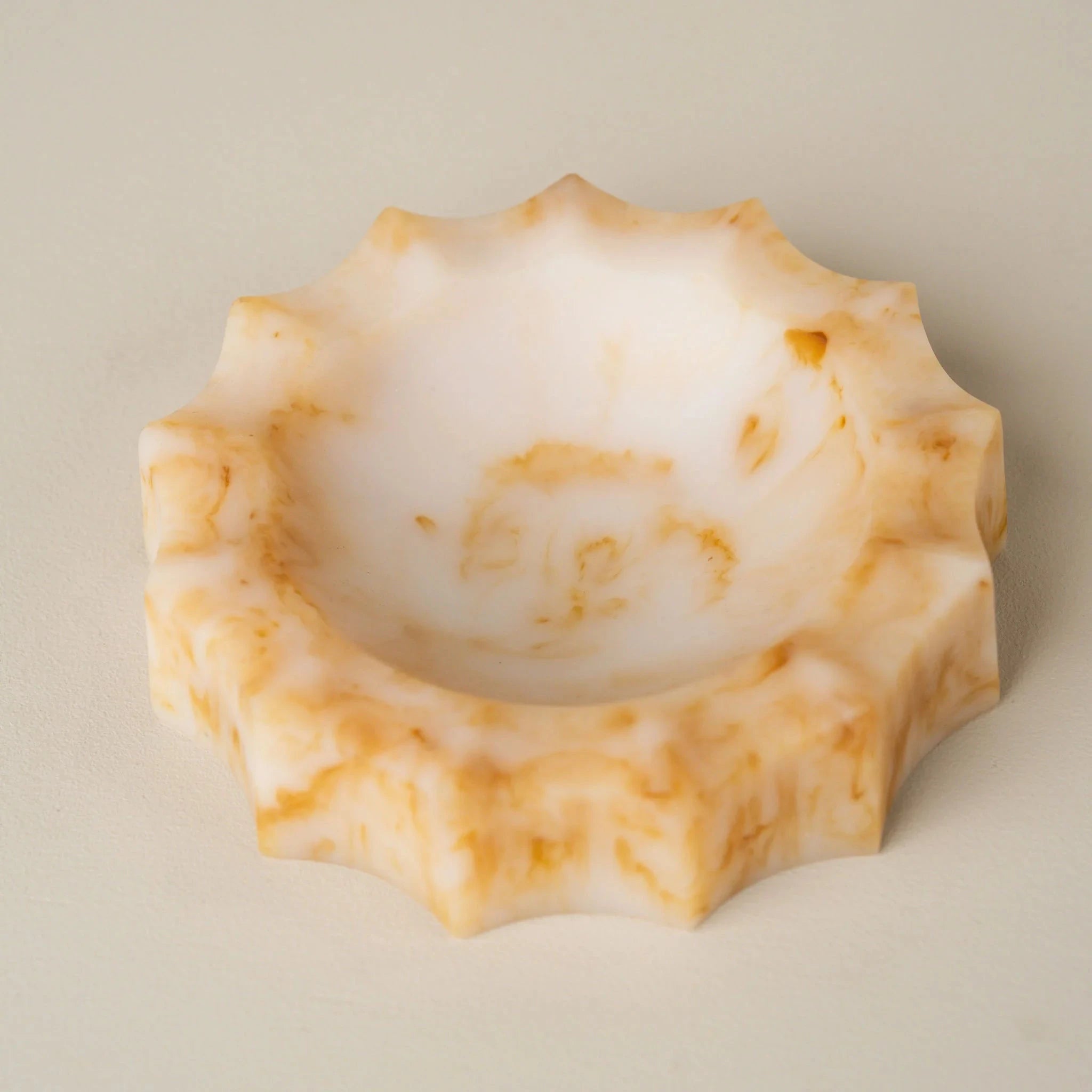 Flow Resin Sun Dish - Iced Coffee