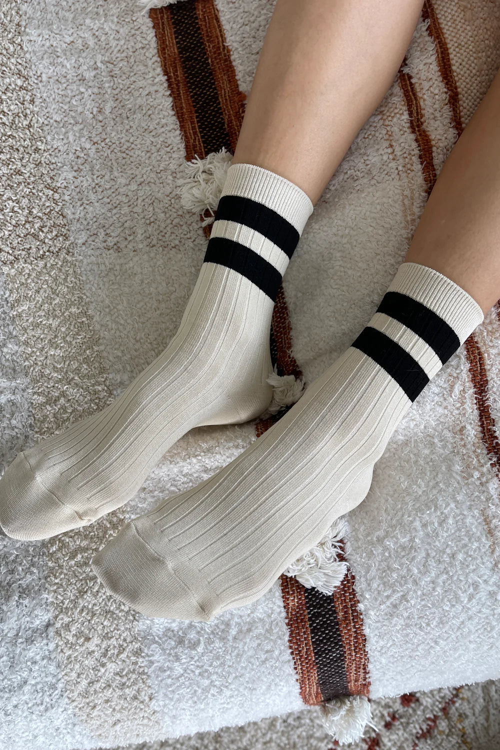 HER VARSITY SOCKS - CREAM BLACK