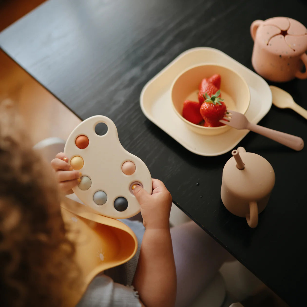 Paint Palette Press Toy - Multi