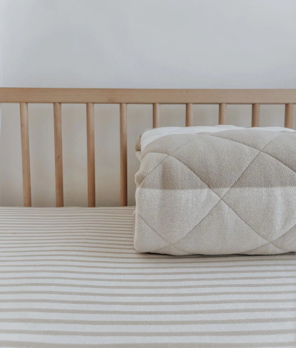 REVERSIBLE QUILT - GREIGE STRIPE