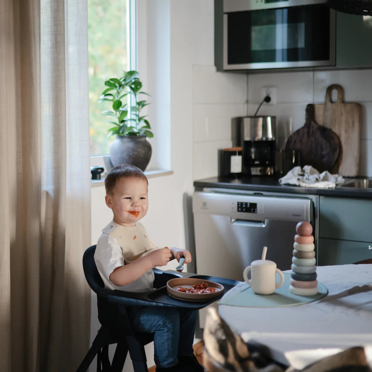 Silicone Baby Bib - Dinosaurs