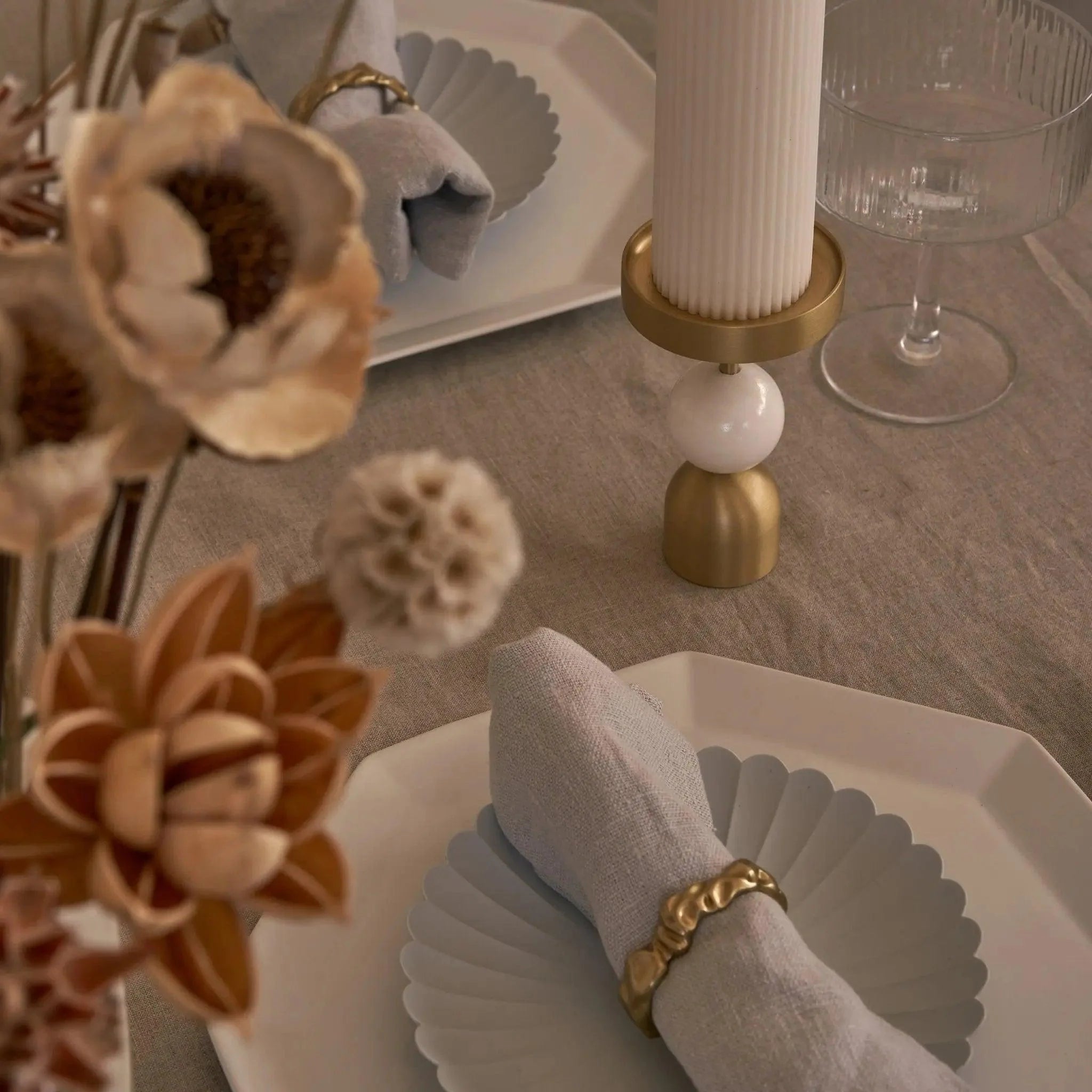 Flow Napkin Ring Set