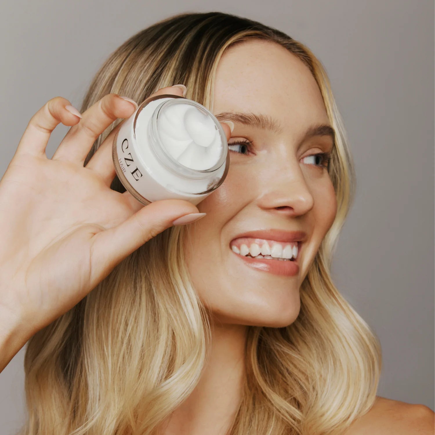 CZE Hair Style Defining Creme