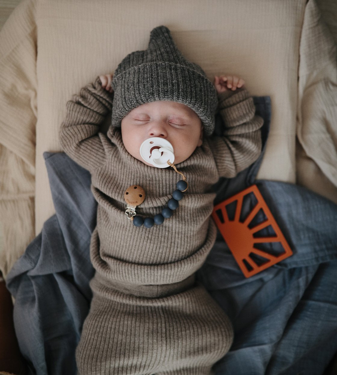 Sun Teether - Shifting Sand