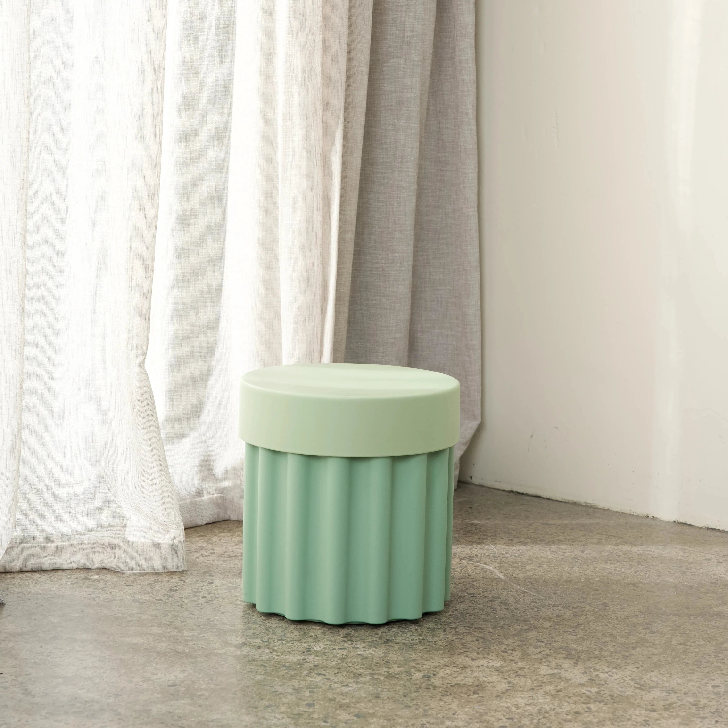 Harry Stool - Green