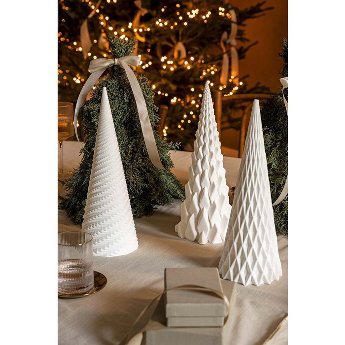 Porcelain Christmas Tree Sculpture - Diamond