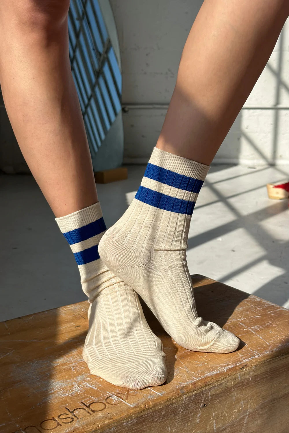 HER VARSITY SOCKS - AZURE