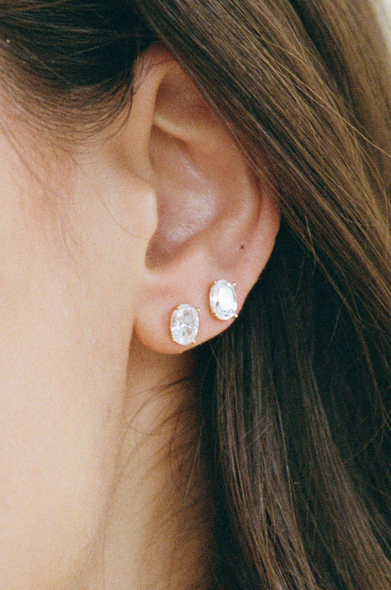 Oval Studs - Gold/Clear