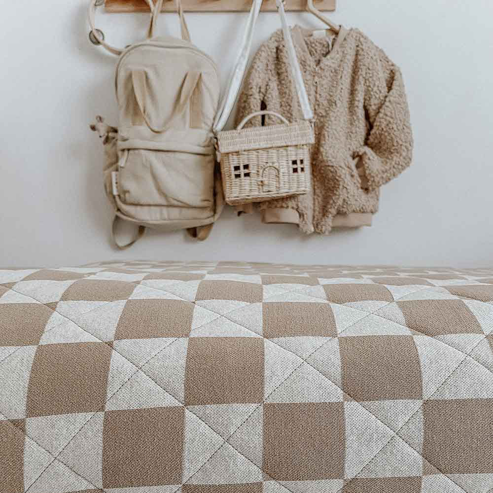 REVERSIBLE QUILT - KHAKI GINGHAM