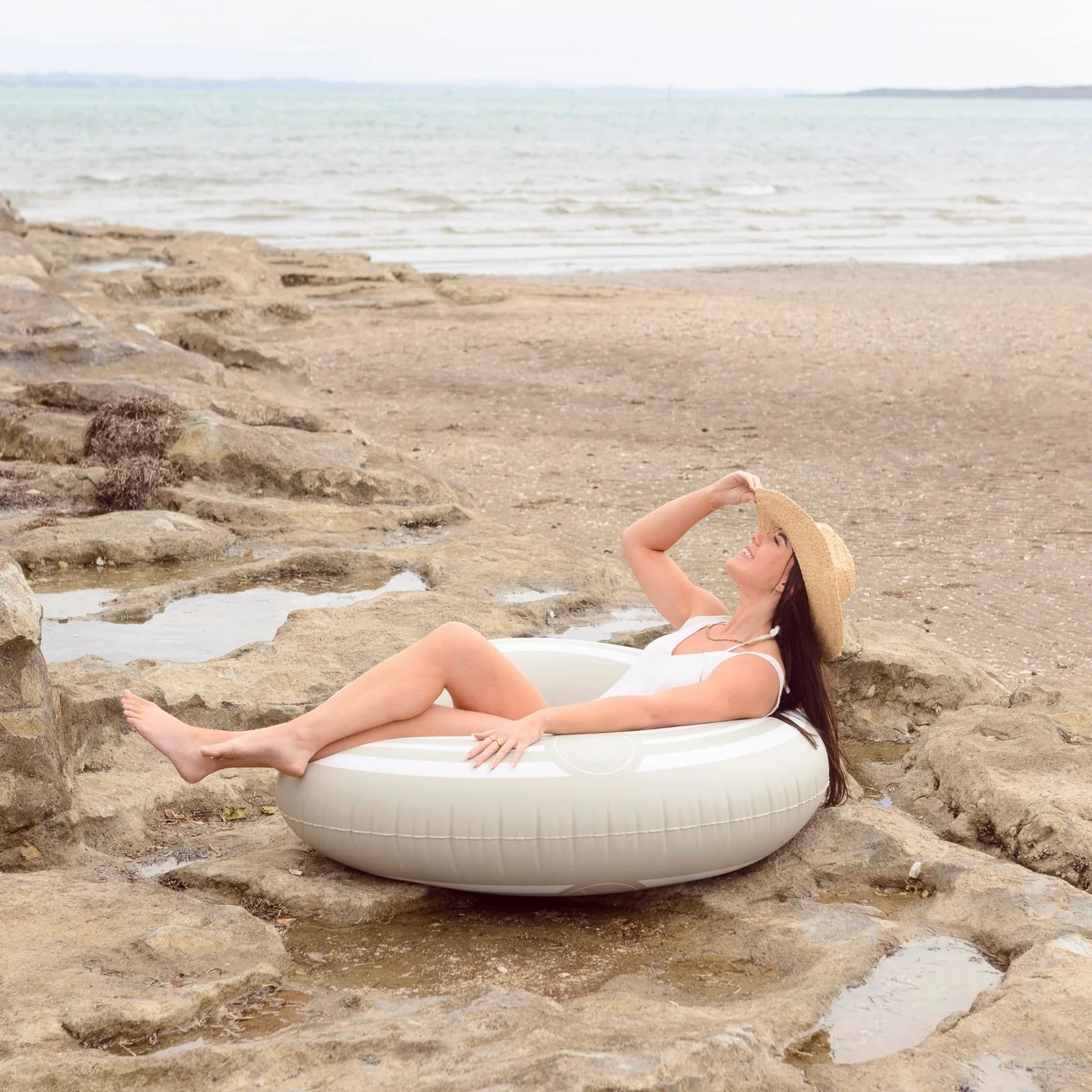 SPORTY OVERSIZED POOL TUBE - CLAY